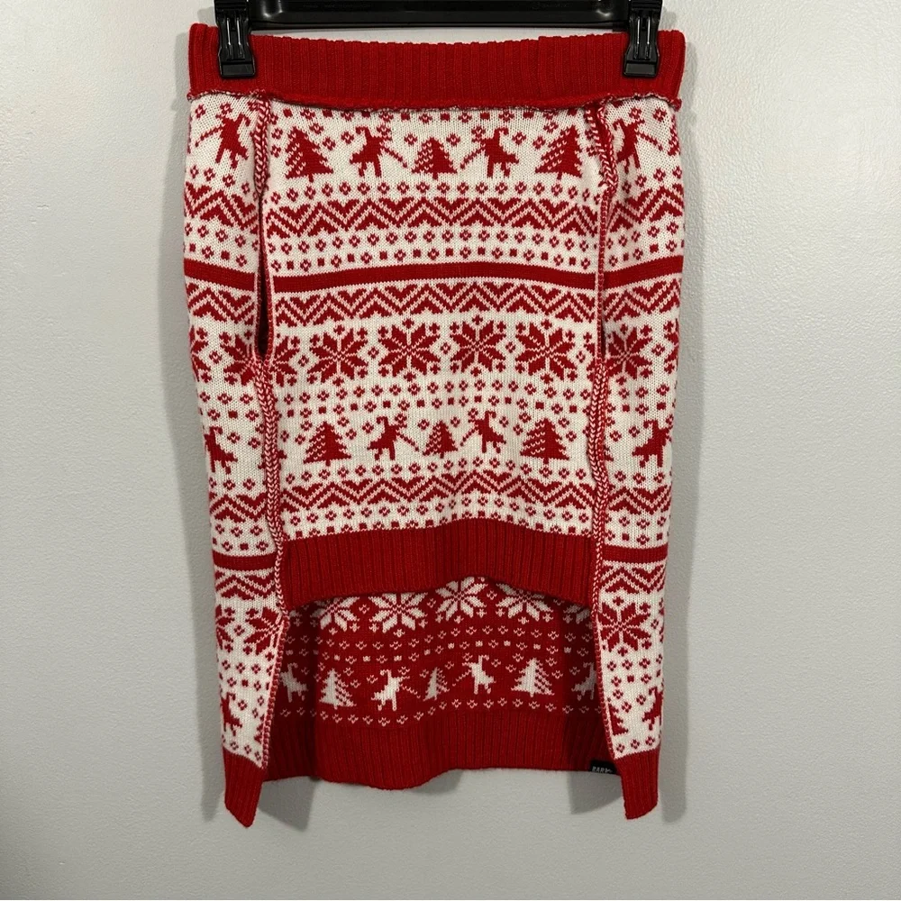 NWOT Reversible Holiday Christmas Dog Sweater